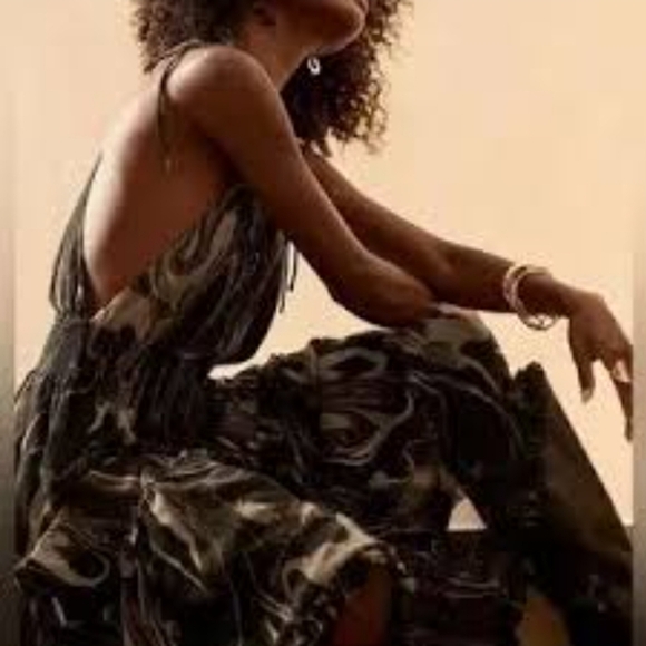 Banana Republic NWTs Halter Maxi Dress - Picture 3 of 7